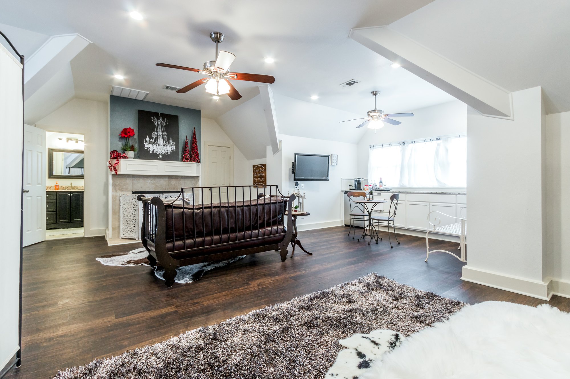 Honeymoon Suite, photo 9